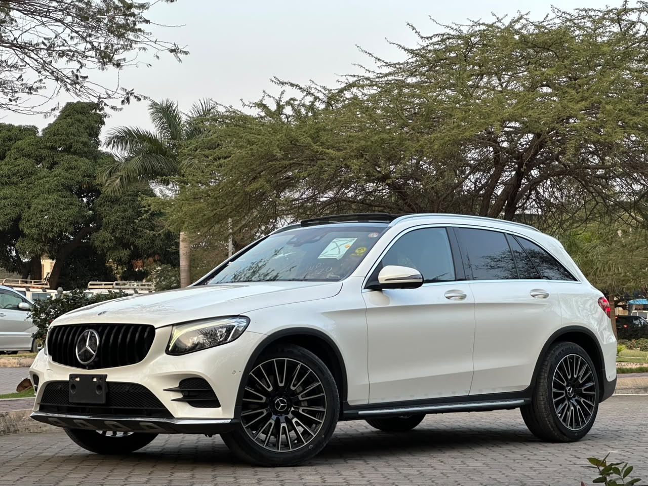 MERCEDES BENZ thumbnail 2